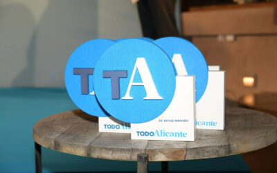 El Dr. Rafael Bernabeu, reconocido con el premio TodoAlicante