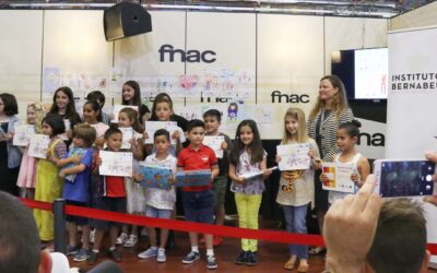 La Fundación Rafael Bernabeu entrega los premios a los 20 niños finalistas del IX Concurso de Dibujo sobre la Maternidad