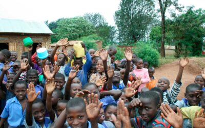 La Fundación Rafael Bernabeu colabora en la construcción de un colegio y un pozo de agua en Uganda