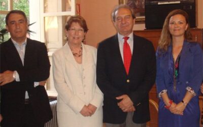 Mesa redonda: “La responsabilidad social corporativa ante la crisis, la otra cara de las empresas”