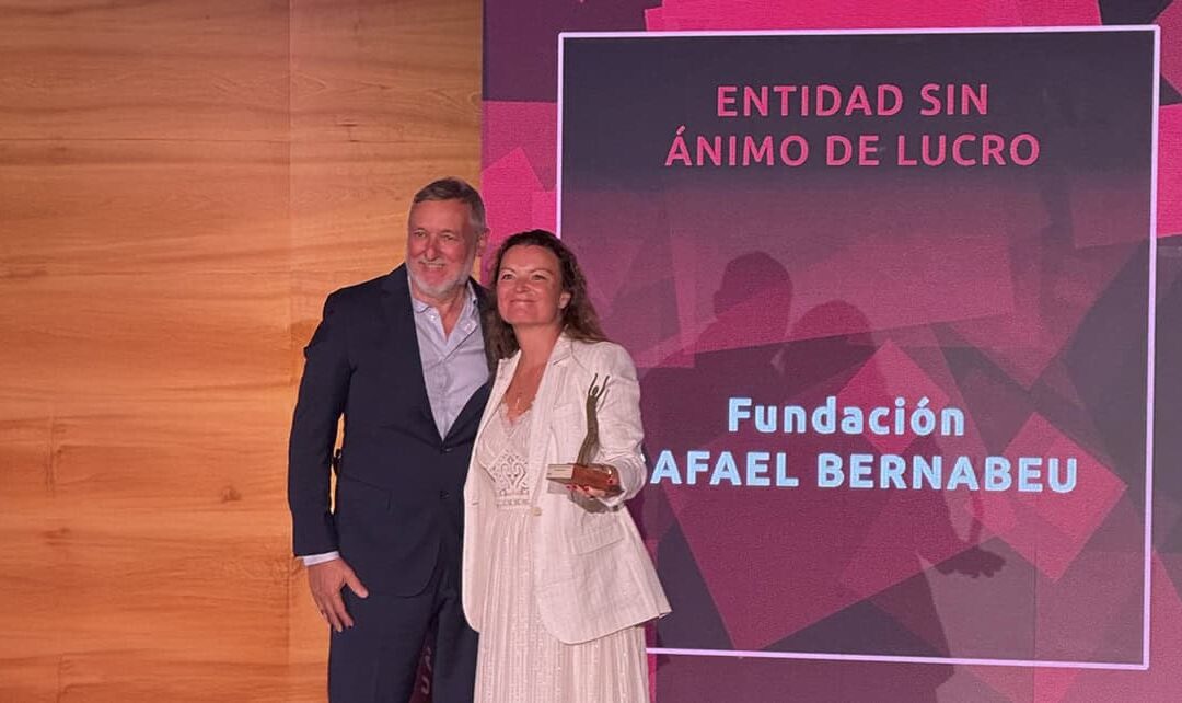 La Fundación Rafael Bernabeu premiada por el Consejo Social de la Universidad Miguel Hernández de Elche por su labor social, educativa y cultural